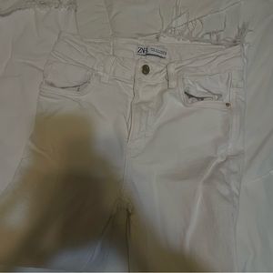 ZARA MINI FLARE WHITE JEANS